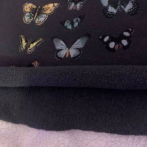 Long sleeve butterfly cropped sweater